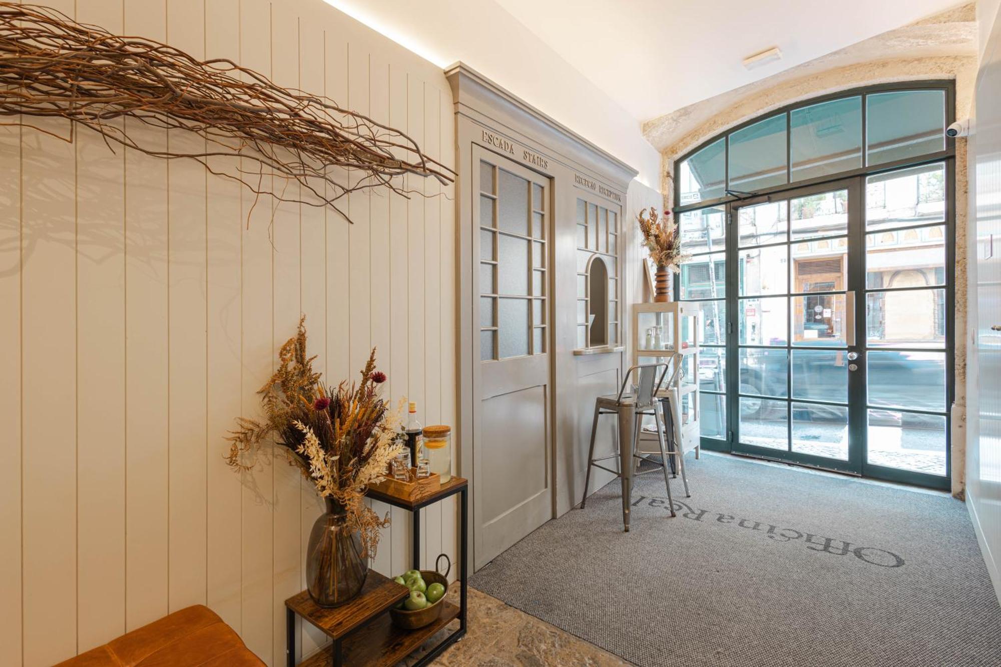 Almaria - Officina Real Apartments | Chiado Лиссабон Экстерьер фото